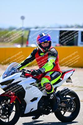 media/Apr-20-2024-TrackXperience (Sat) [[8e083f9805]]/Level 1/Session 3 (Grid Turn 14)/